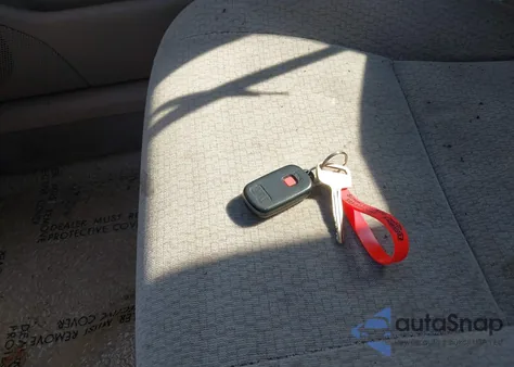 2004 Toyota Corolla Le from USA, damaged, VIN 1NXBR38E64Z311460